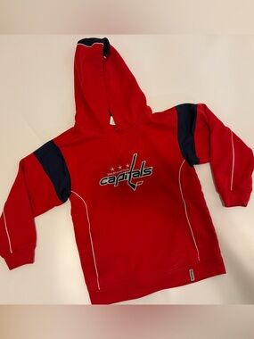 Washington Capitals Pullover Hoodie  size 8- Kids